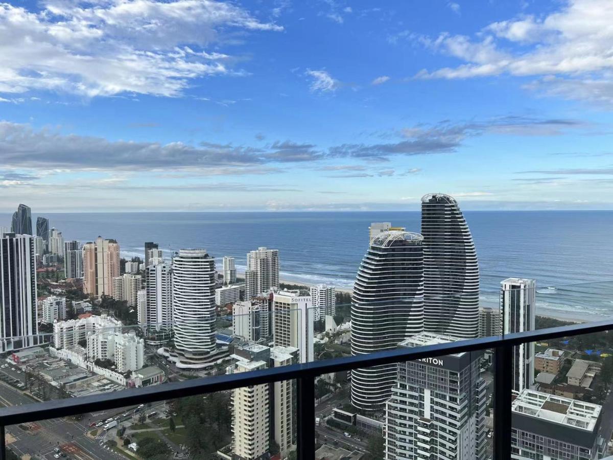 2 Bedroom Luxurious Family On 40th Floor With Amazing Ocean Coastline Broadbeach Gc40 Apartment