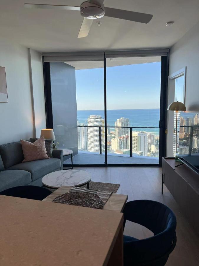 2 Bedroom Luxurious Family On 40th Floor With Amazing Ocean Coastline Broadbeach Gc40 Apartment *