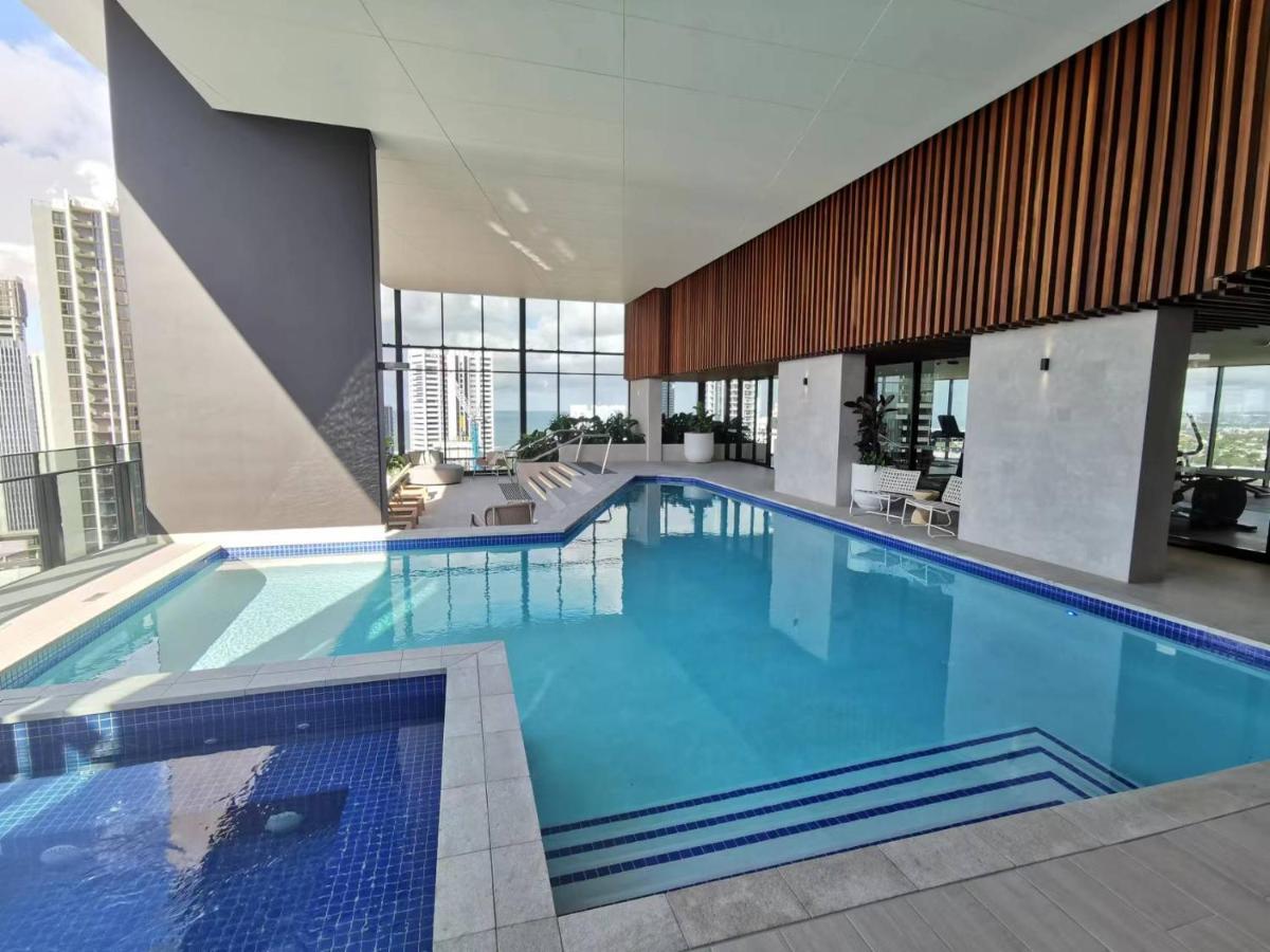 Apartment 2 Bedroom Luxurious Family On 40th Floor With Amazing Ocean Coastline Broadbeach Gc40 Gold Coast